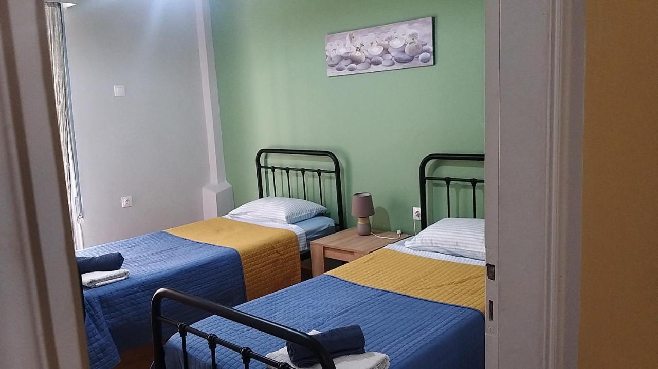 Jo'S Apartment In The Center Каламата Екстериор снимка